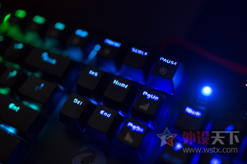 ۵ĺü-EK815 104RGBе