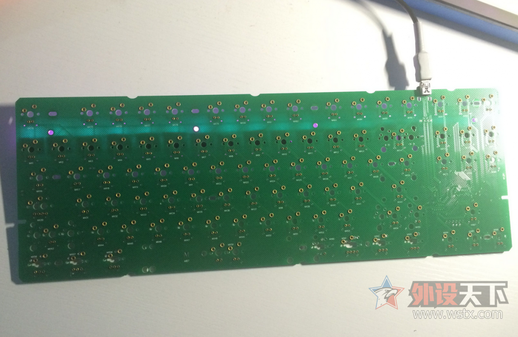 86͸\ֽͼñ\m87pcb\ɫ