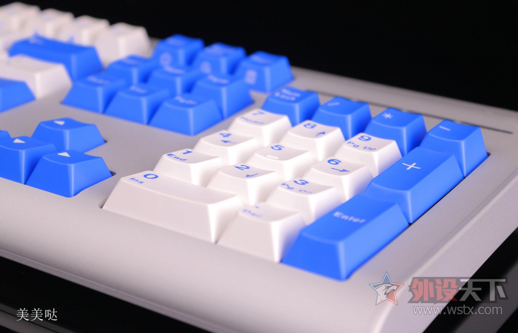 GMK UNIQEY Q100
