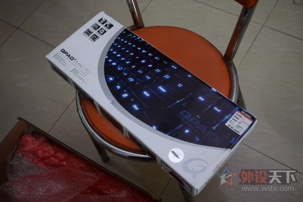 �ջ�̫�󣬶�����ǿ�����������ˡ���QPAD MK 70 ���Ὺ��