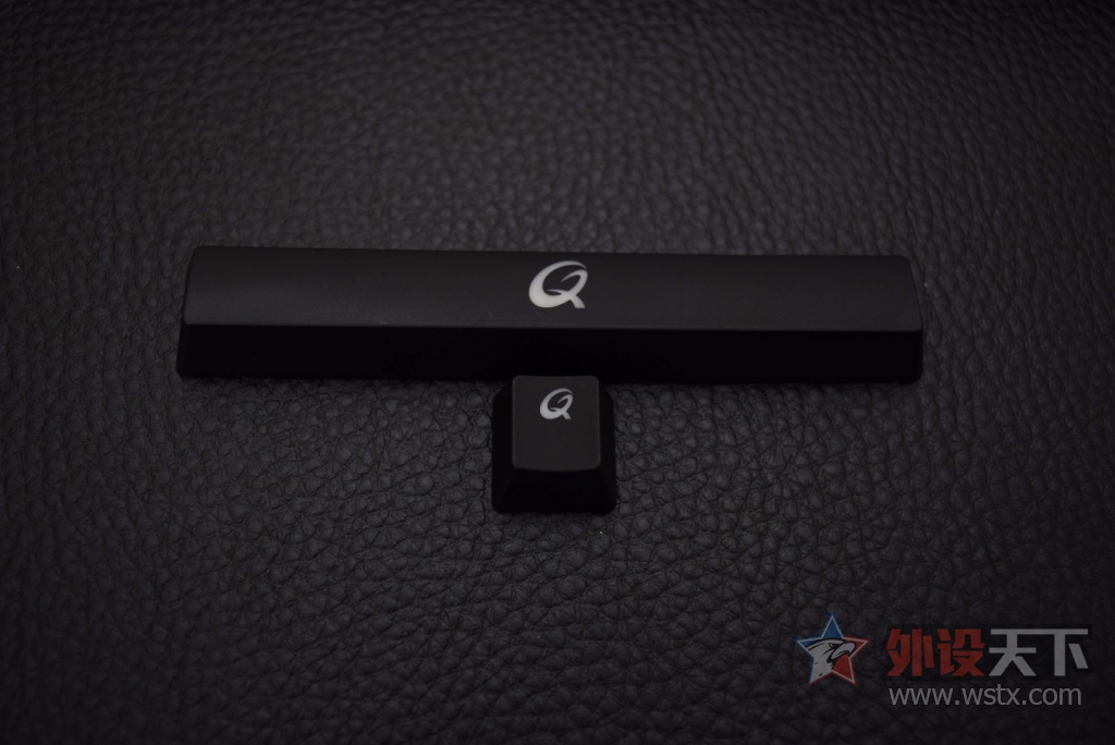 �ջ�̫�󣬶�����ǿ�����������ˡ���QPAD MK 70 ���Ὺ��