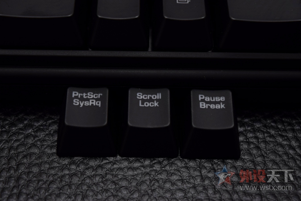 �ջ�̫�󣬶�����ǿ�����������ˡ���QPAD MK 70 ���Ὺ��