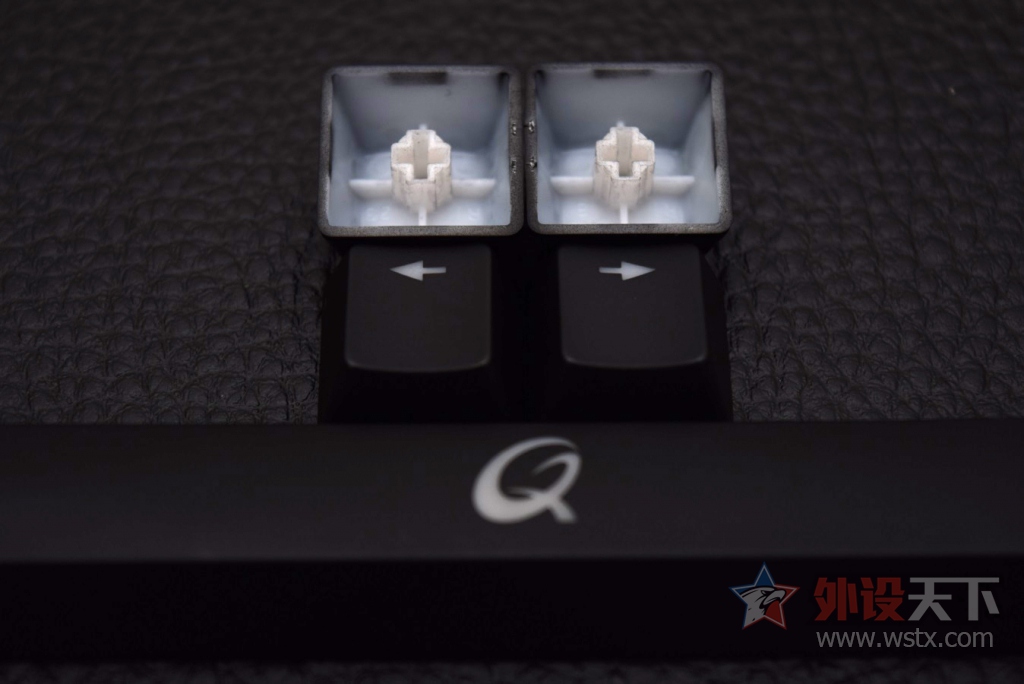 �ջ�̫�󣬶�����ǿ�����������ˡ���QPAD MK 70 ���Ὺ��