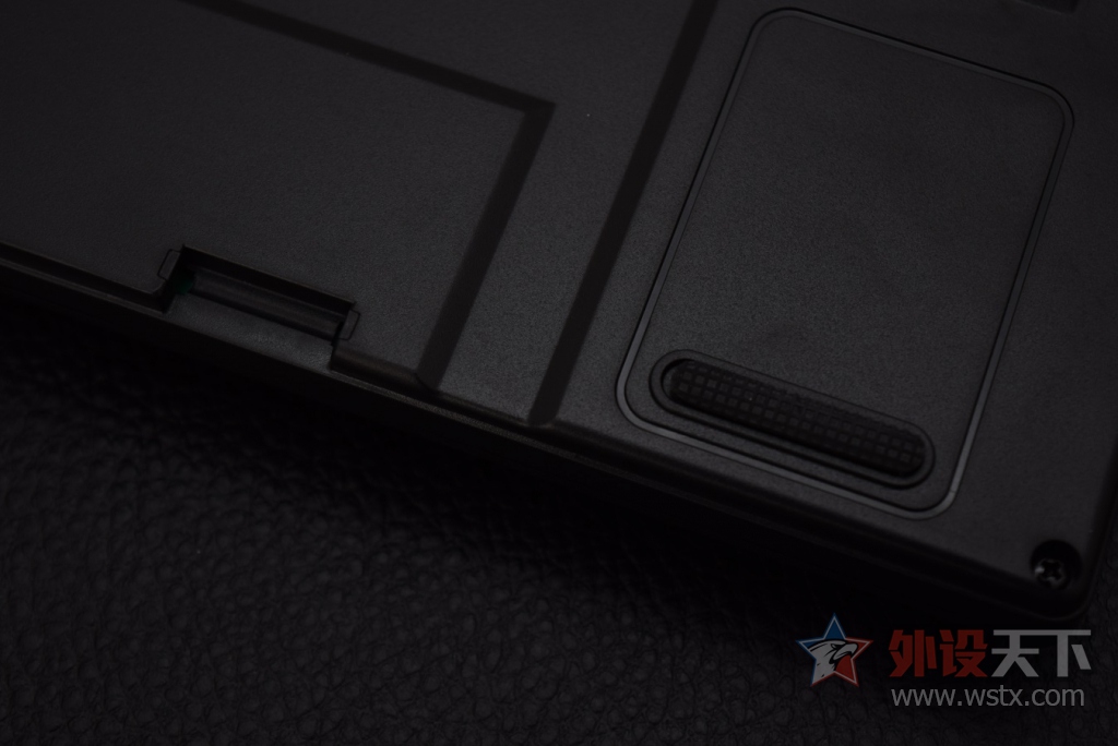 �ջ�̫�󣬶�����ǿ�����������ˡ���QPAD MK 70 ���Ὺ��