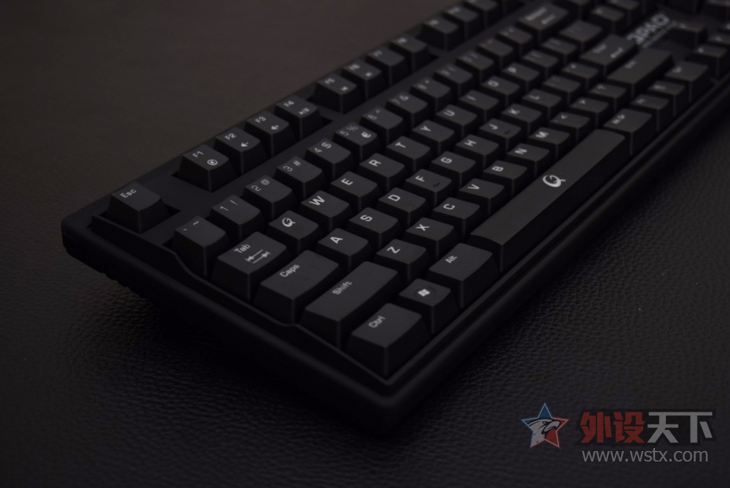 �ջ�̫�󣬶�����ǿ�����������ˡ���QPAD MK 70 ���Ὺ��