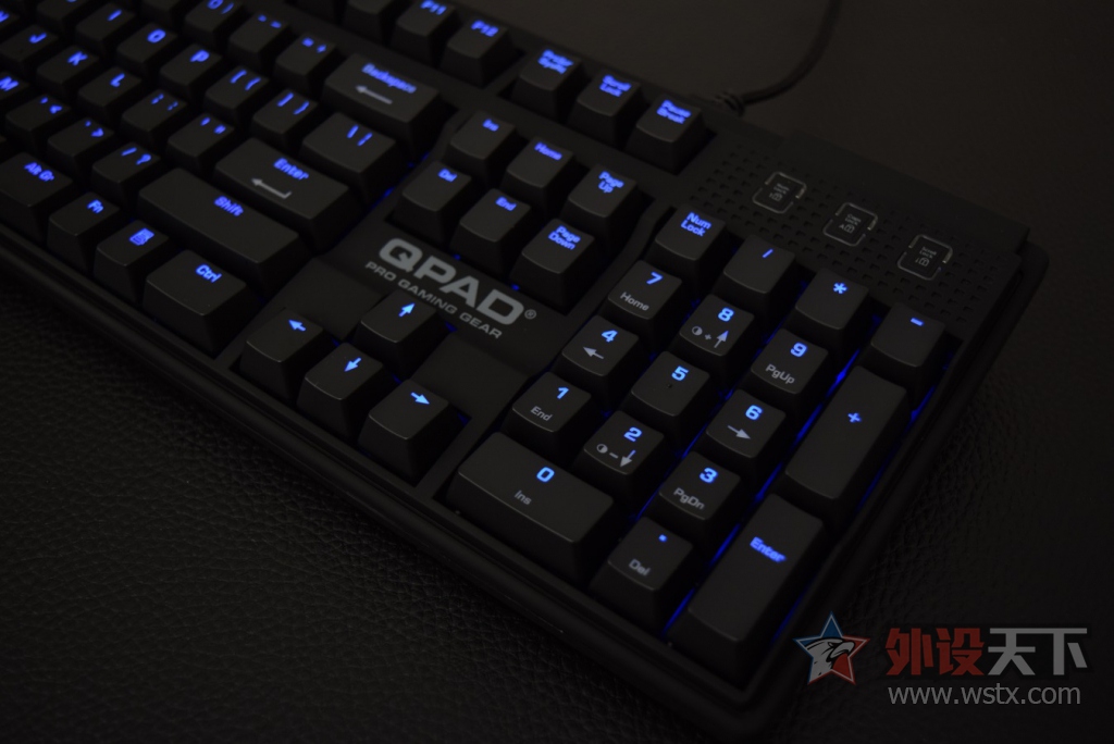 �ջ�̫�󣬶�����ǿ�����������ˡ���QPAD MK 70 ���Ὺ��