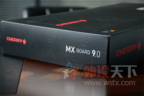 ���Δ[��Ʒ��Cherry MX board 9.0 RGB ��е���� ����