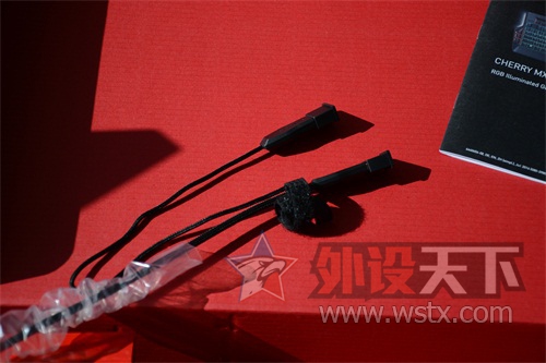 ���Δ[��Ʒ��Cherry MX board 9.0 RGB ��е���� ����