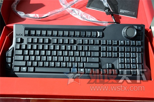 ���Δ[��Ʒ��Cherry MX board 9.0 RGB ��е���� ����