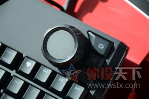 ���Δ[��Ʒ��Cherry MX board 9.0 RGB ��е���� ����