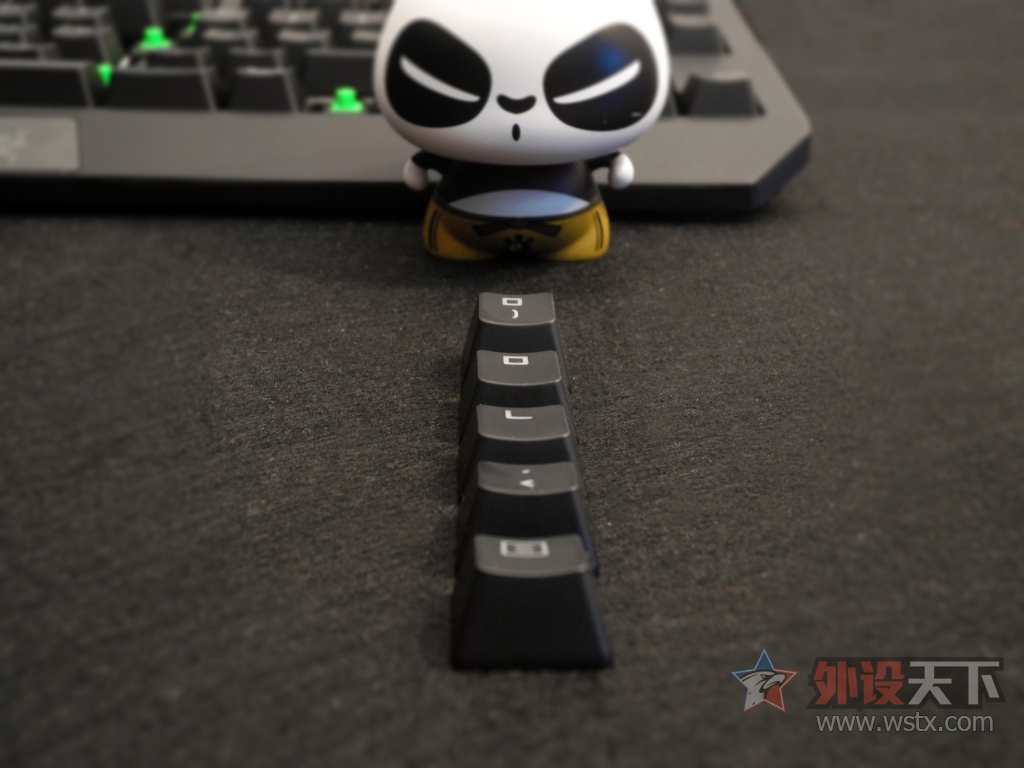 Razer���� �ڹѸ�֩�뾺���òʰ� 87�� ʹ�ò���