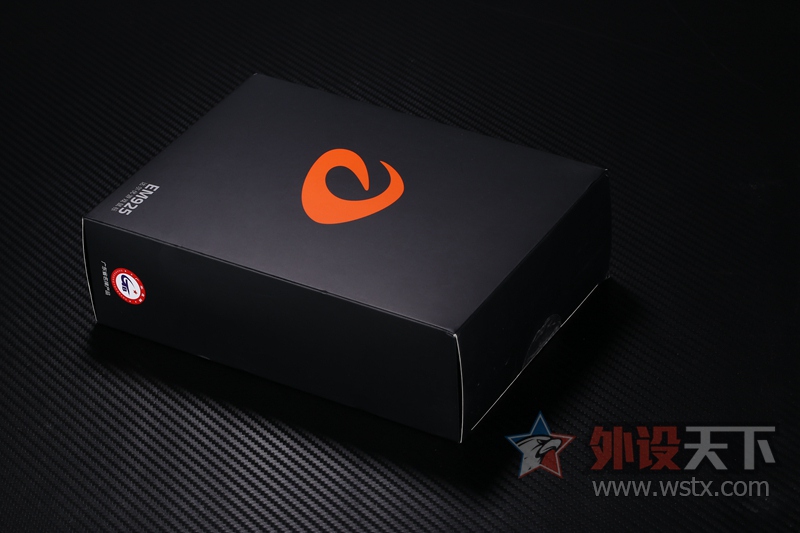 �����Ĵ�D�������EM925��ʯ�ǳ�֮���Ѹ�С��