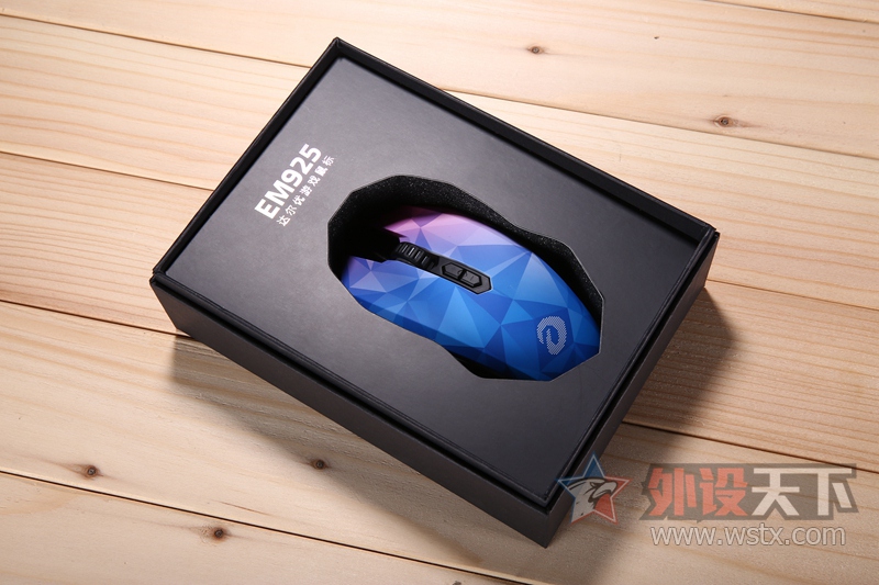 �����Ĵ�D�������EM925��ʯ�ǳ�֮���Ѹ�С��