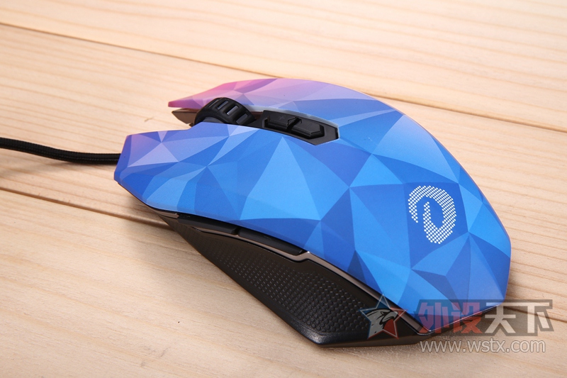 �����Ĵ�D�������EM925��ʯ�ǳ�֮���Ѹ�С��