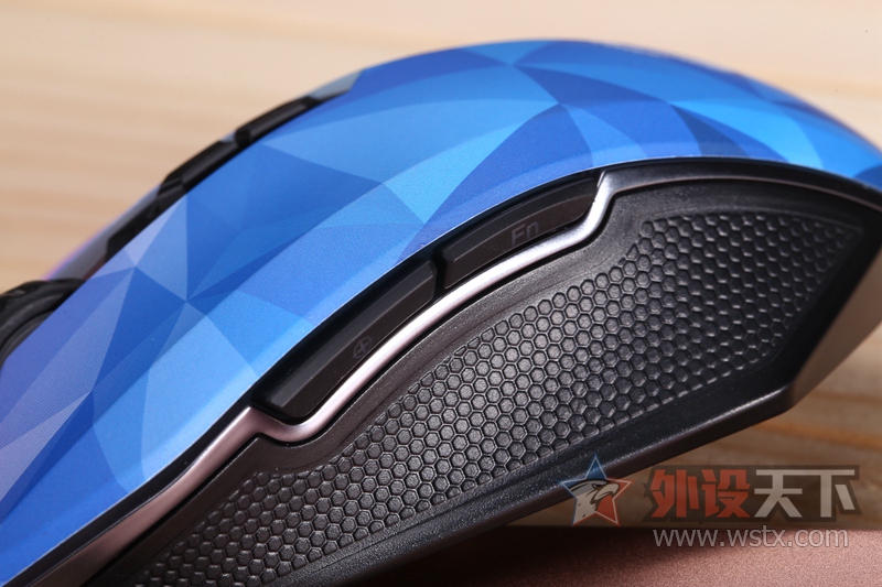 �����Ĵ�D�������EM925��ʯ�ǳ�֮���Ѹ�С��