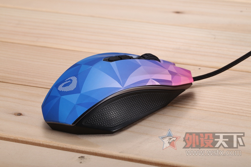 �����Ĵ�D�������EM925��ʯ�ǳ�֮���Ѹ�С��