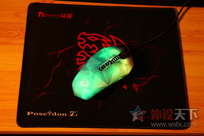 �����Ĵ�D�������EM925��ʯ�ǳ�֮���Ѹ�С��