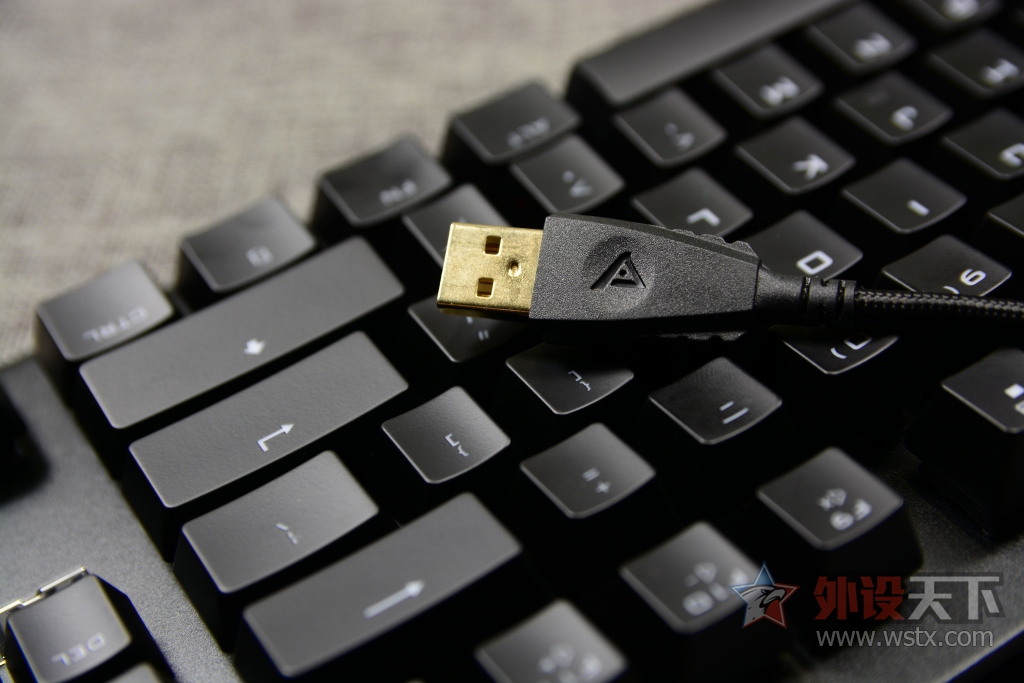 �Ͻ�սͧ�����ѶȽ���ʦTKM300��е��������