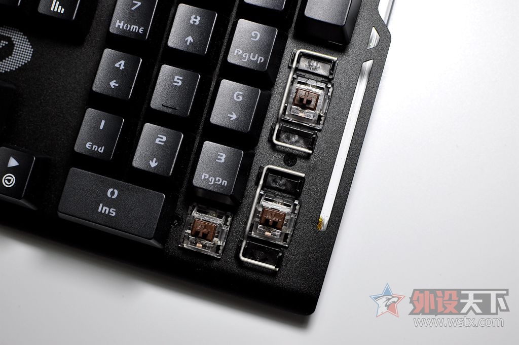 ˮ����ͷ�����м��֡��������EK815��е���̲�������