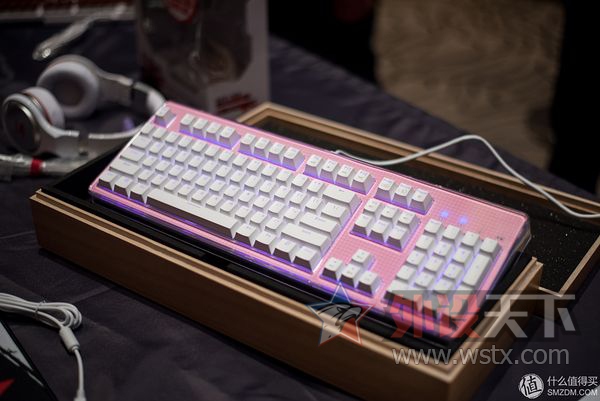 ���ھ����ݼ��̺ͱ�Ĥ����