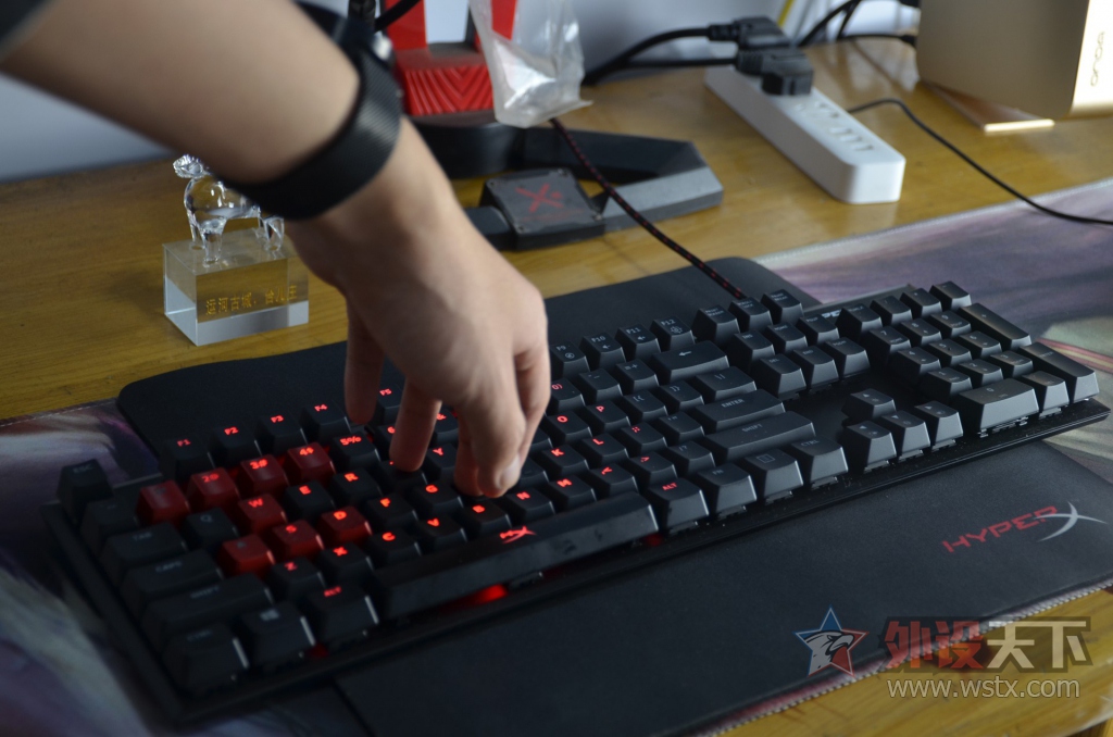 �ڴ����ߵ��׿���̣���ʿ��HyperX Alloy FPSӣ�������е��������