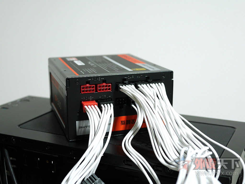 ��Ϸ����SURPASS SP500ȫģ��500W��Դ���̻����ְ�װ