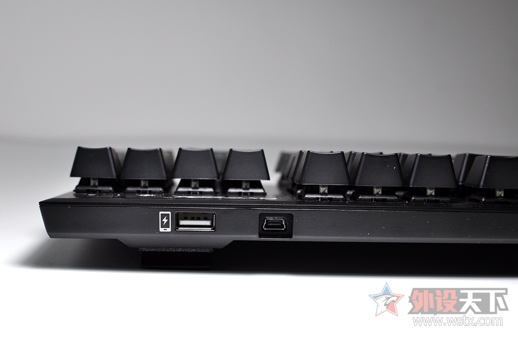 �����׿�磬��ŮҲ����Ů��������ALLOY��������е����