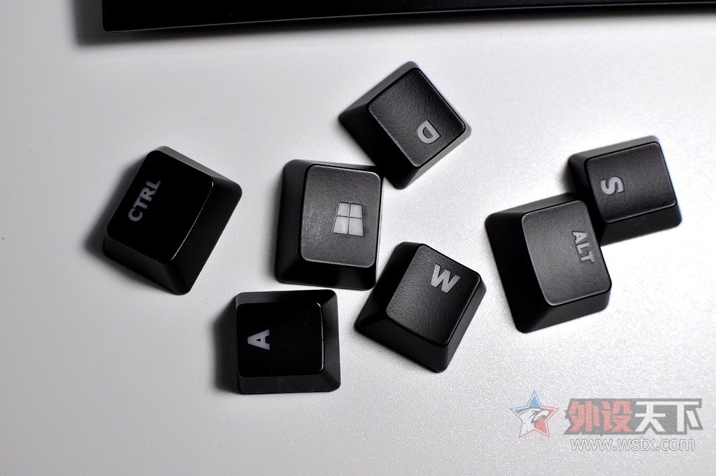 �����׿�磬��ŮҲ����Ů��������ALLOY��������е����