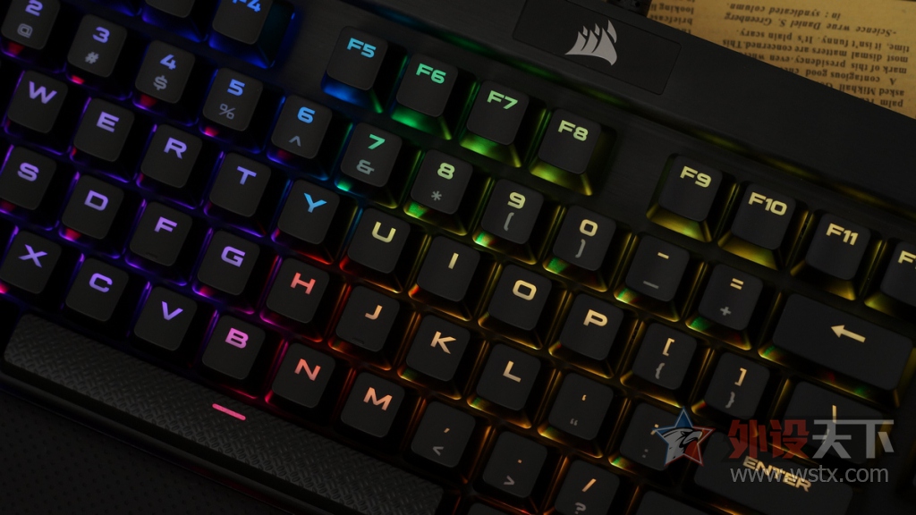  K70 RGB Rapidfire е 