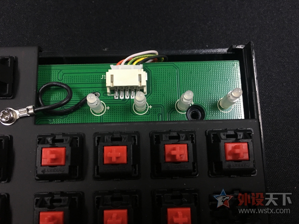 �����Ϸ�����--��˹G.S104 ���䲼�ֻ�е��������