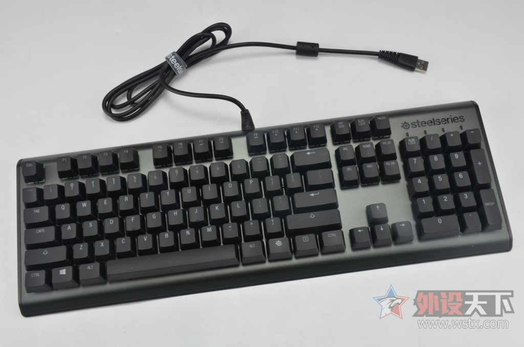 ����RGB��QX2�������������Ļ𻨣����APEX M650��е��������