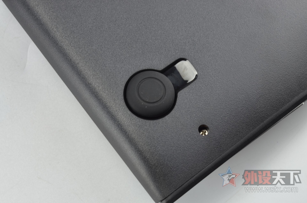 ����RGB��QX2�������������Ļ𻨣����APEX M650��е��������