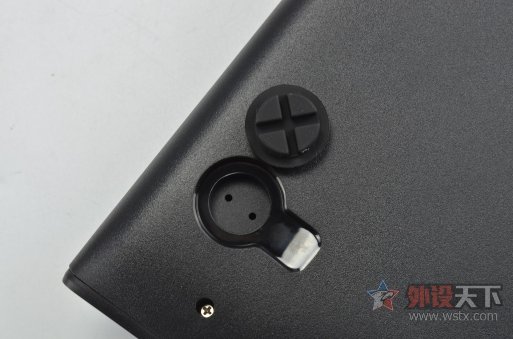 ����RGB��QX2�������������Ļ𻨣����APEX M650��е��������