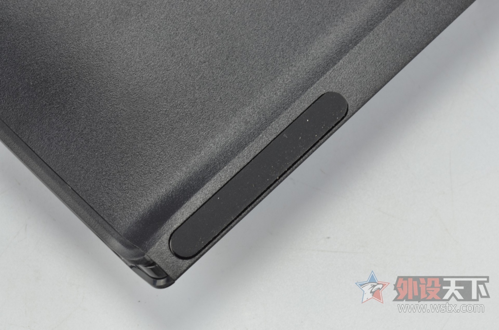 ����RGB��QX2�������������Ļ𻨣����APEX M650��е��������