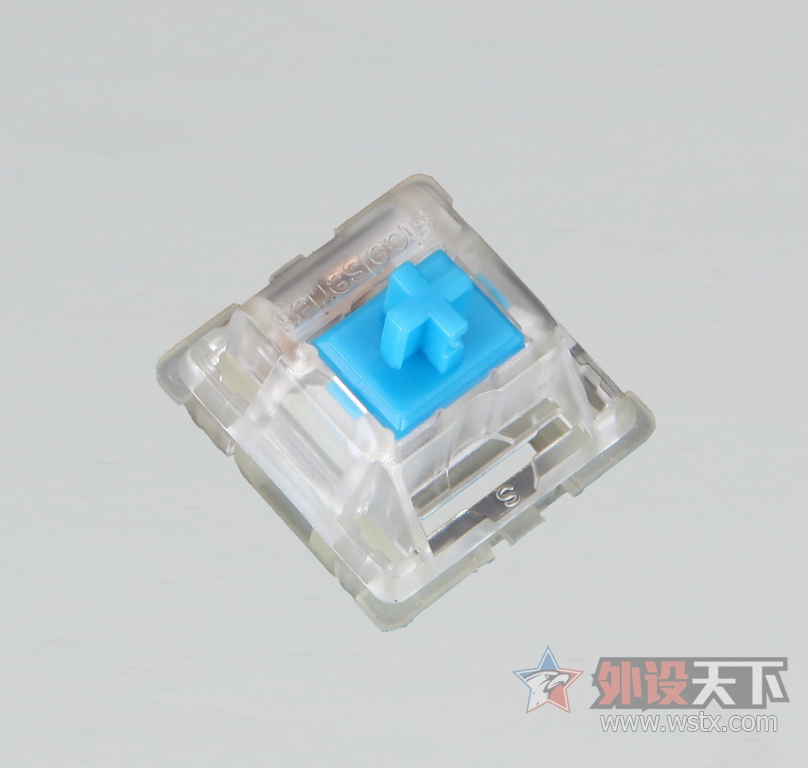 ����RGB��QX2�������������Ļ𻨣����APEX M650��е��������