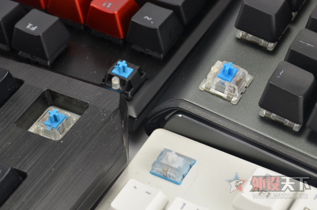 ����RGB��QX2�������������Ļ𻨣����APEX M650��е��������