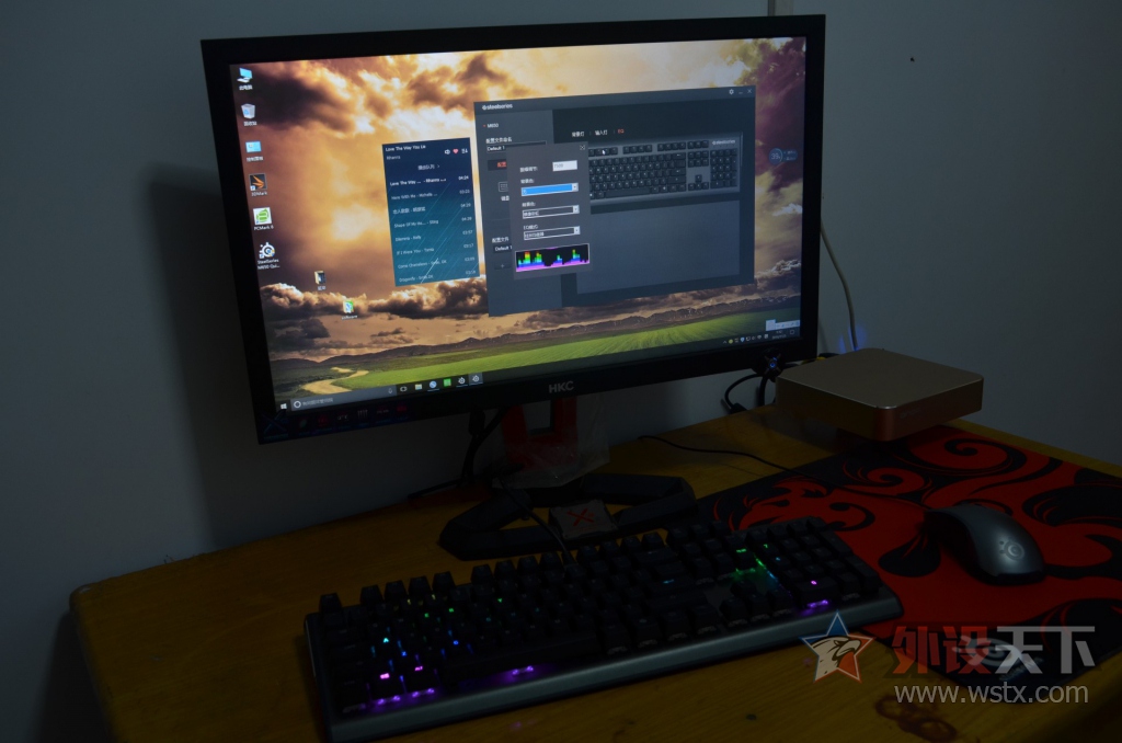 ����RGB��QX2�������������Ļ𻨣����APEX M650��е��������