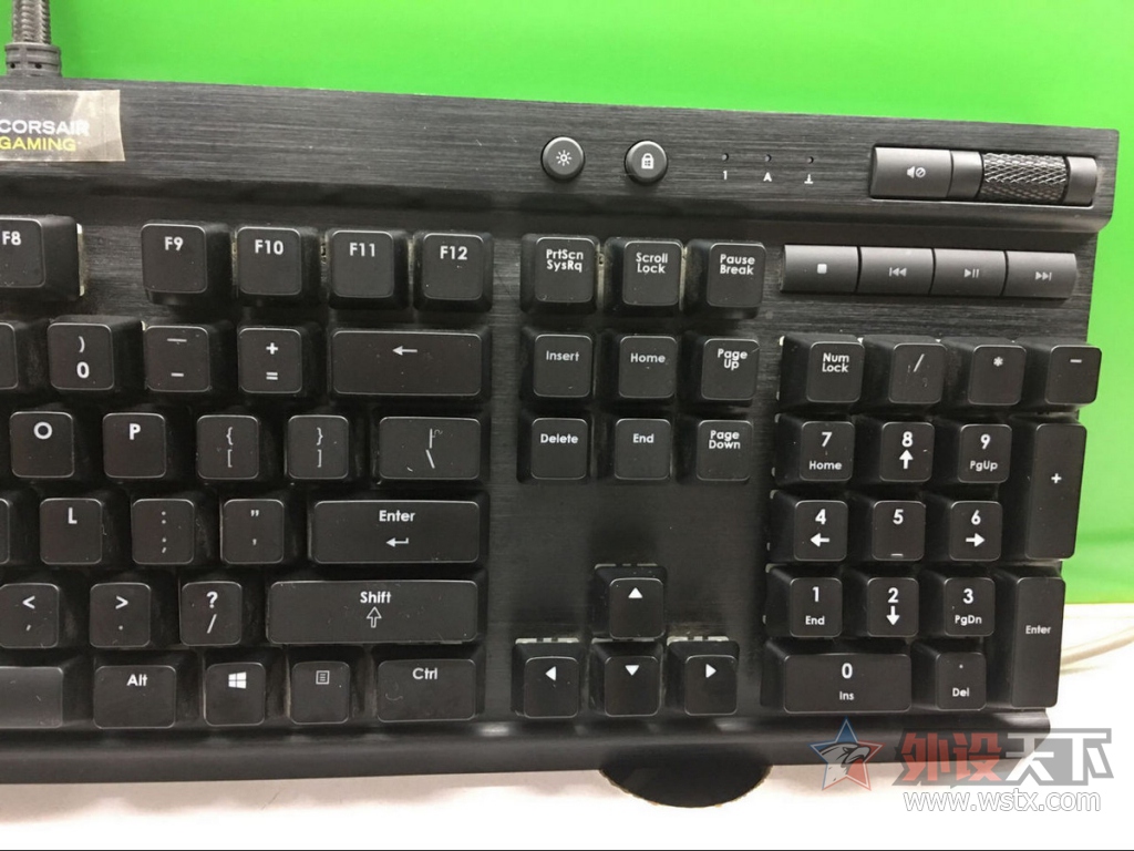 []K70 RGB    ڱ   950Ԫʡڰ