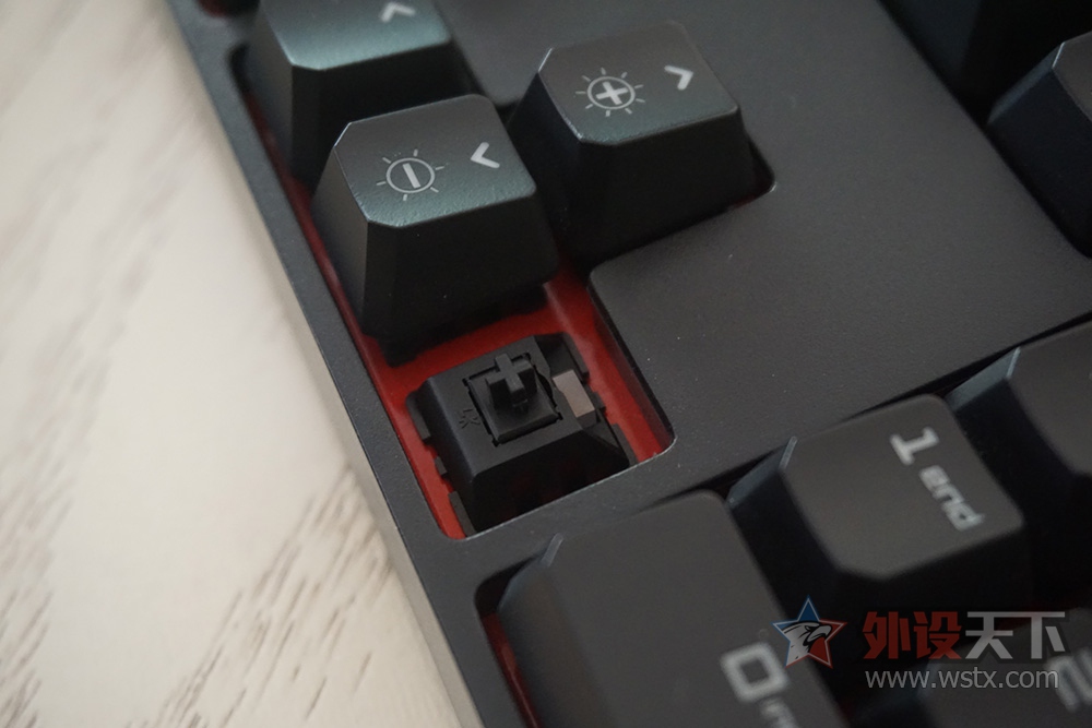 ׵ĹᡪѪB845RRGB羺е鱨