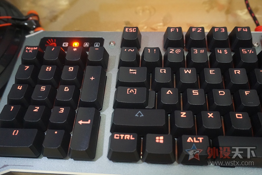 ׵ĹᡪѪB845RRGB羺е鱨
