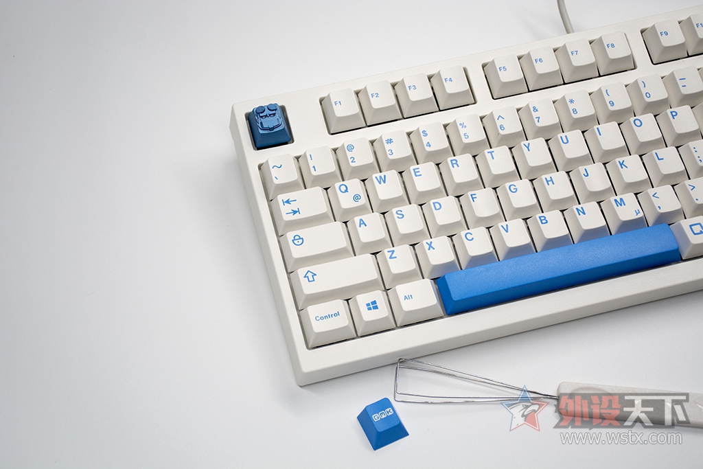 ²FC980MῪ