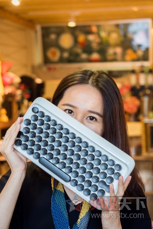 �����ӡ�lofree DOT������е�������⣺ż������ʵ���ɵĶ���