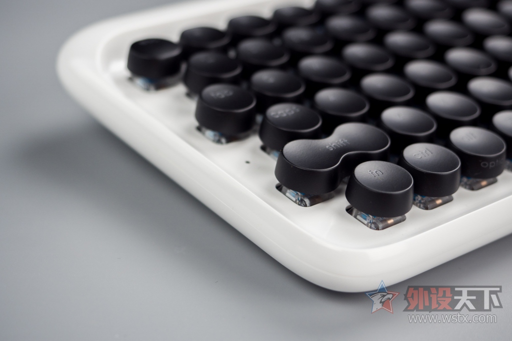 �����ӡ�lofree DOT������е�������⣺ż������ʵ���ɵĶ���