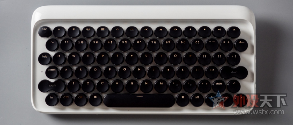 �����ӡ�lofree DOT������е�������⣺ż������ʵ���ɵĶ���