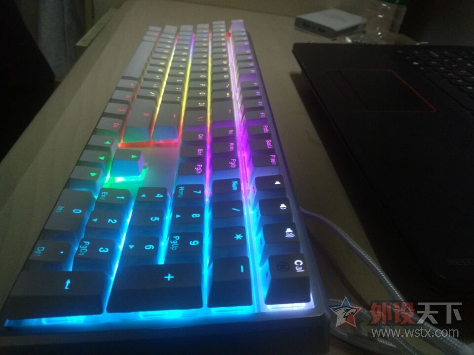 �Ȳ�ǰ�С���A�󾲵���108RGB��ˮ�濪�����