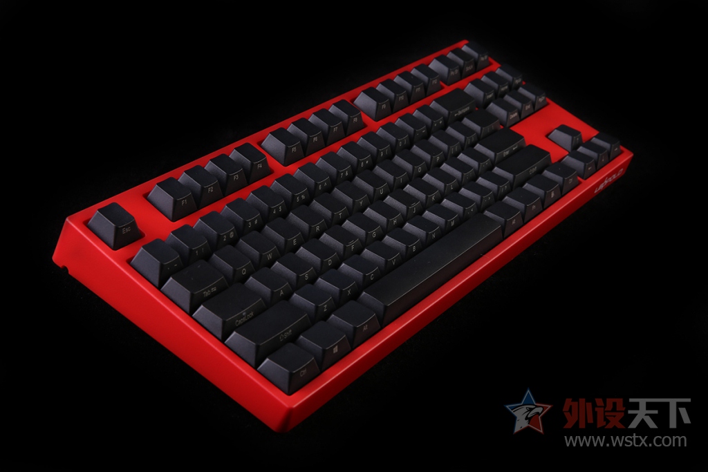  ɧһ֡²FC750Rɫ޶е̿ͼ