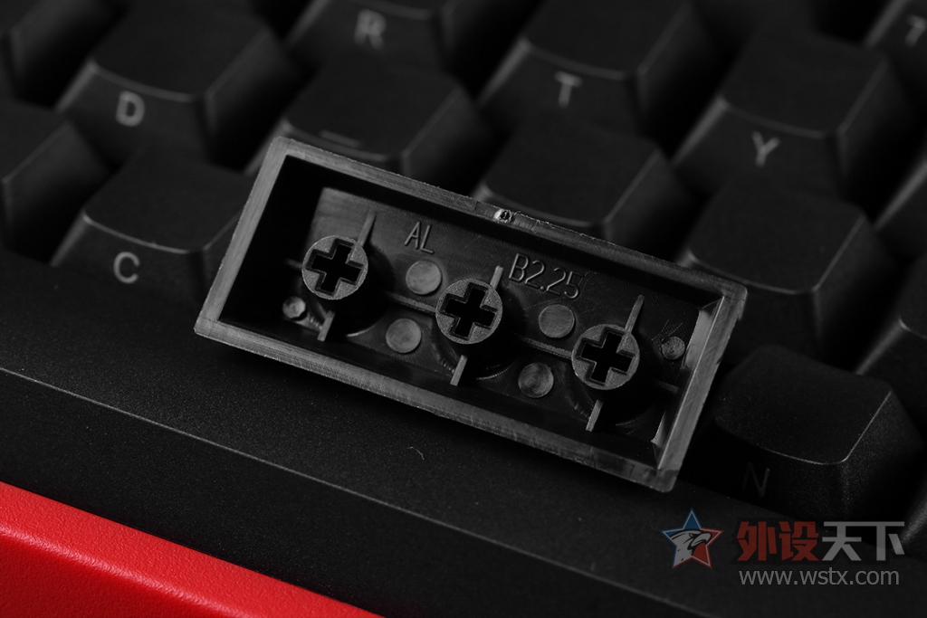  ɧһ֡²FC750Rɫ޶е̿ͼ