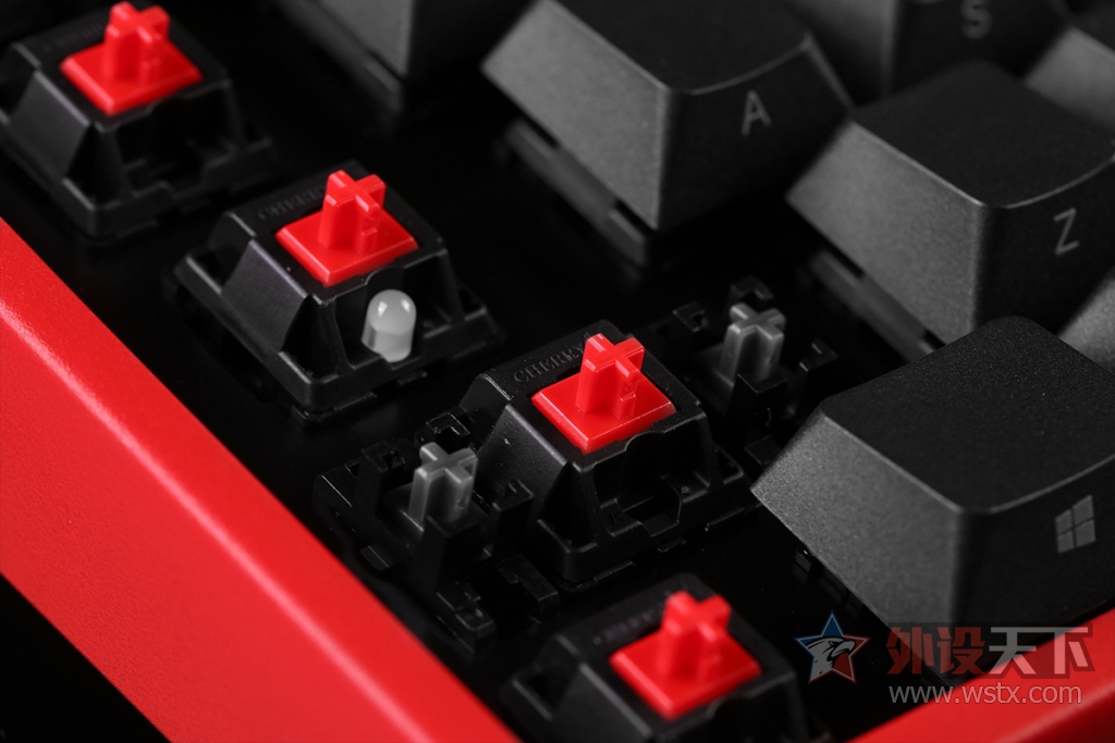  ɧһ֡²FC750Rɫ޶е̿ͼ