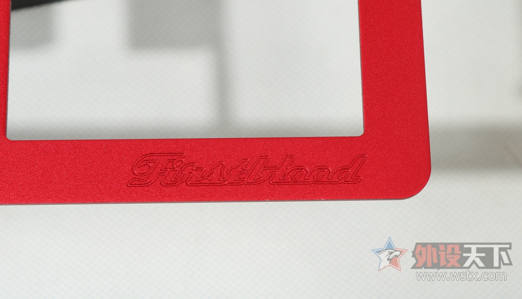 ��л���������ھ�AK60RGB��