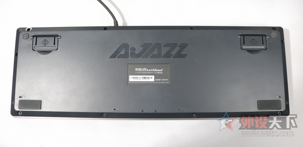 ��л���������ھ�AK60RGB��